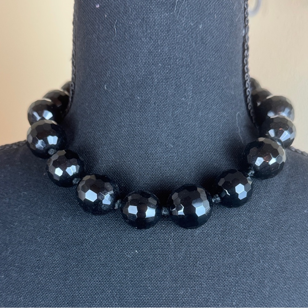 Hand knotted Black Glass Bead Choker Necklace 16 inches plus extension Vintage